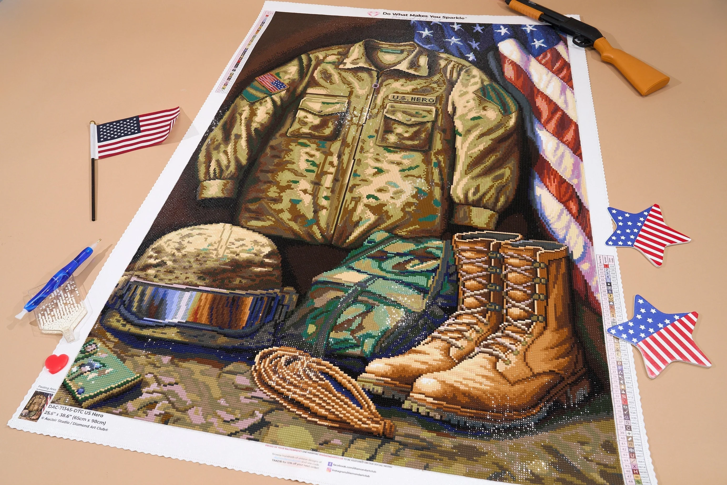 Diamond Art Club SQUARES US Hero - Image 7