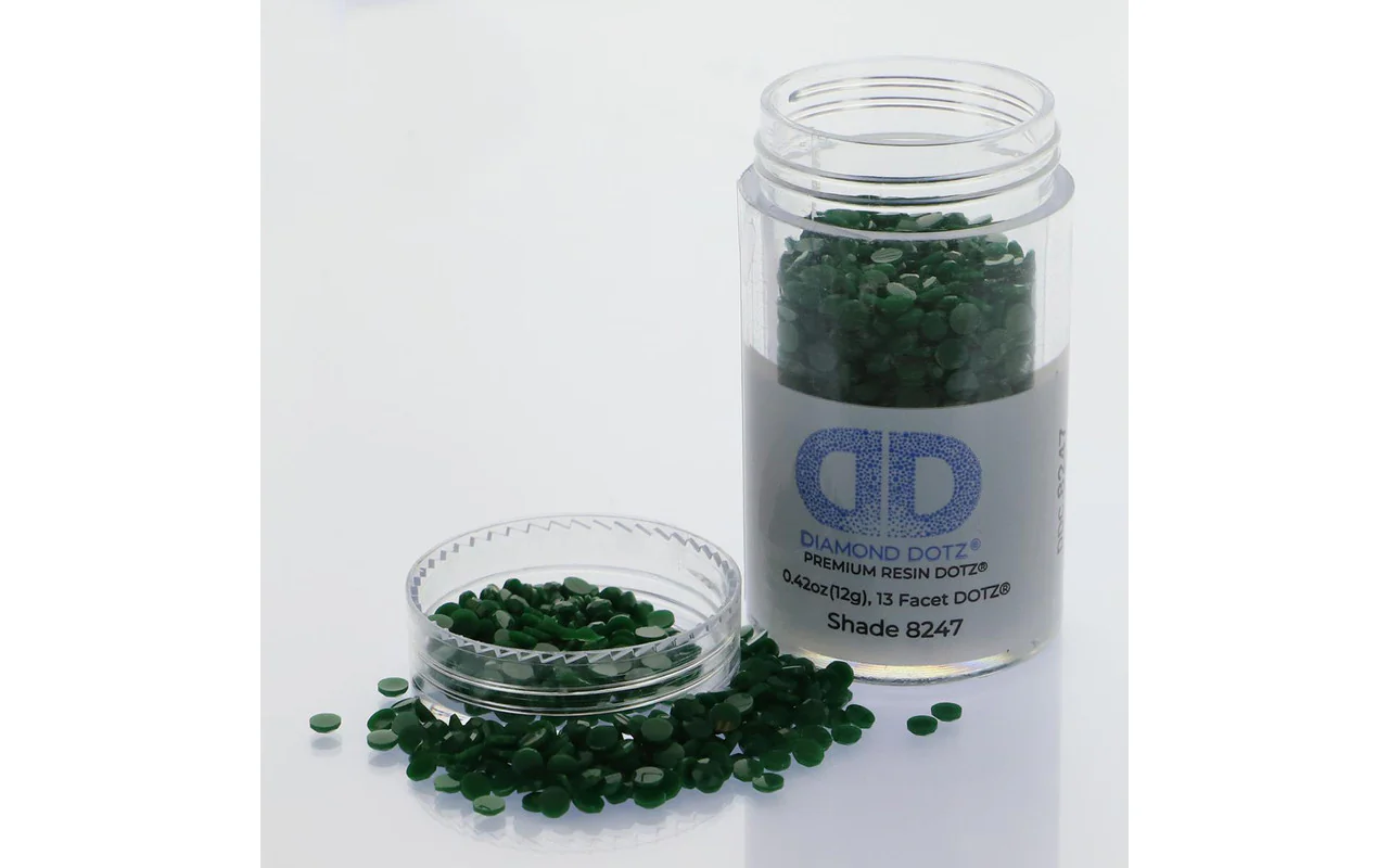 Diamond Dotz Freestyle Gems 2.8mm 12g Dark Kelly Green 8247