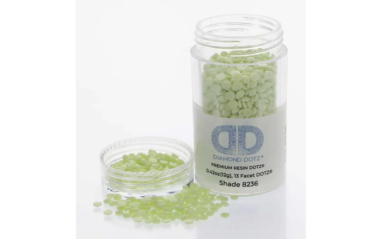 Diamond Dotz Freestyle Gems 2.8mm 12g Pale Chartruse 8236