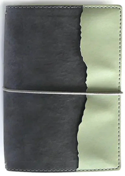 Elizabeth Craft Designs Traveler’s Notebook - Cool Grey - Image 5